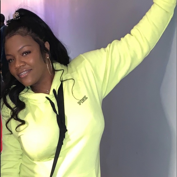 Meet your Posher, Cha - Picture 3 of 3